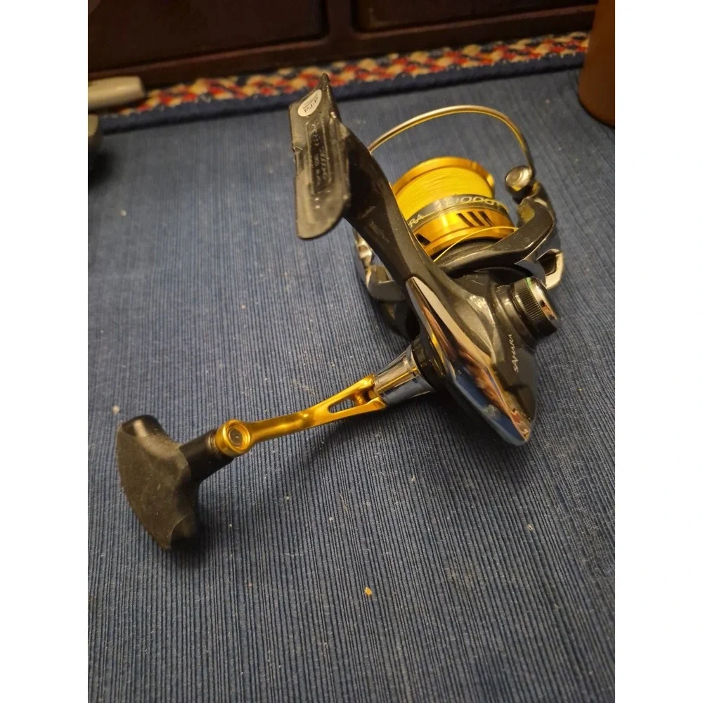 Shimano 22 Sahara C3000 Fishing Spinning Reel